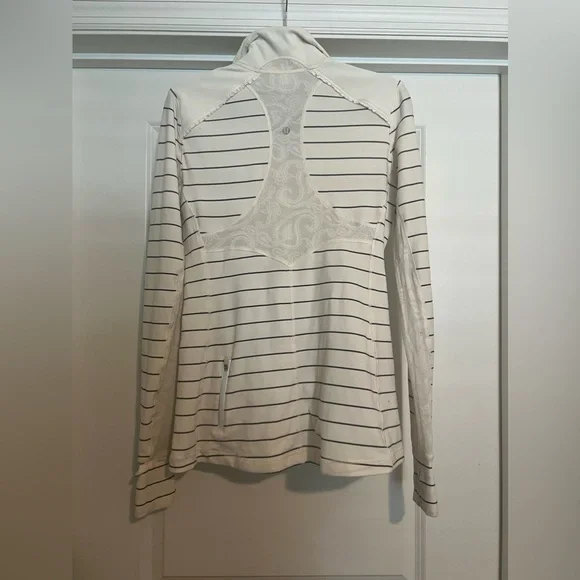 Lululemon Star Runner Pullover Slalom Stripe Angel Wing / Angel Wing. Size 10. - Picture 12 of 14